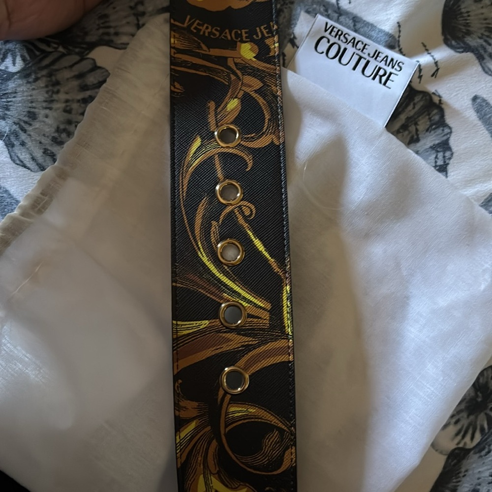 Versace couture belt - Picture 4 of 5